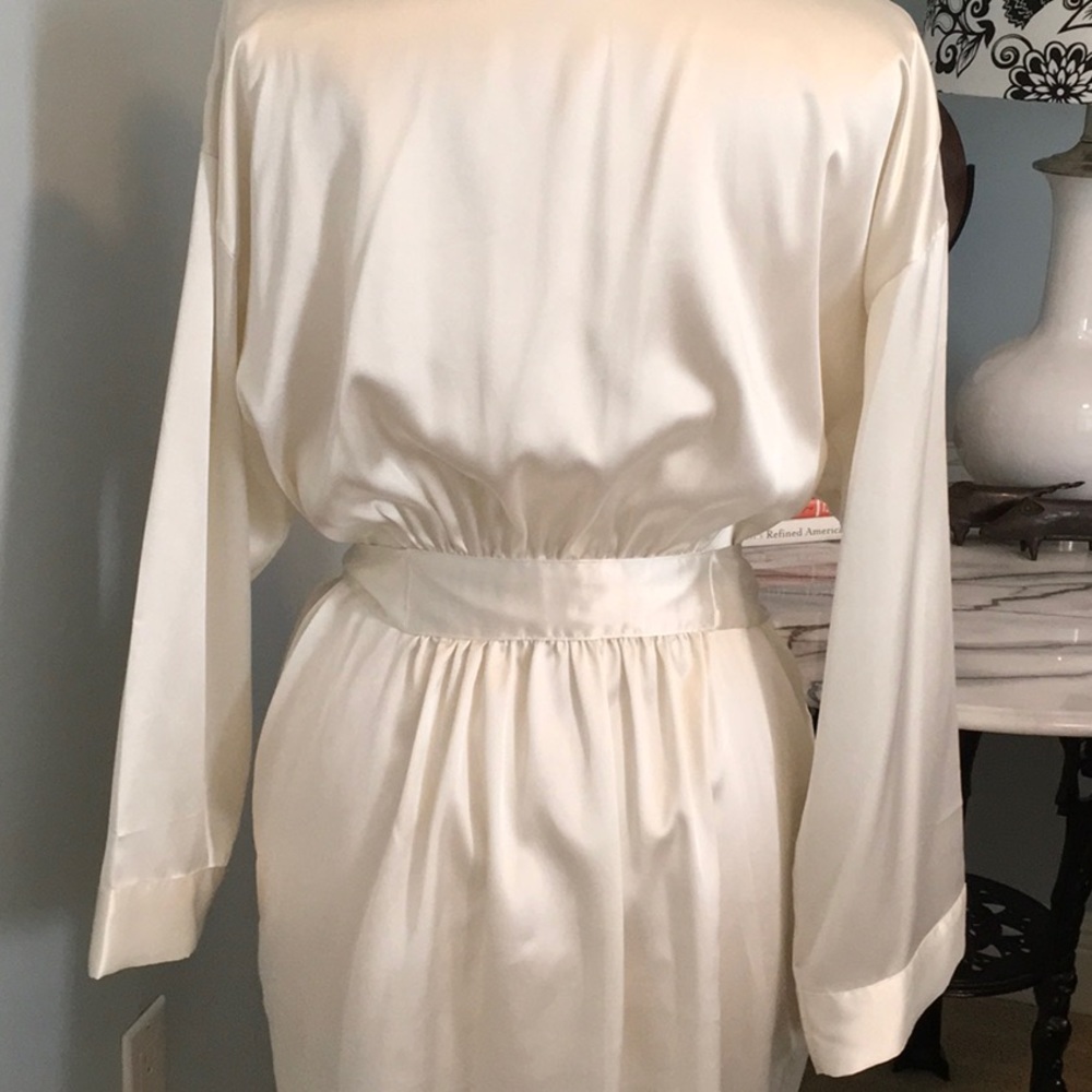 Victoria Secret Satin Robe - Picture 5 of 7